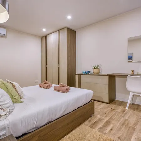 Lägenhet Stella Maris - 'star Of The Sea' Penthouse-sliema