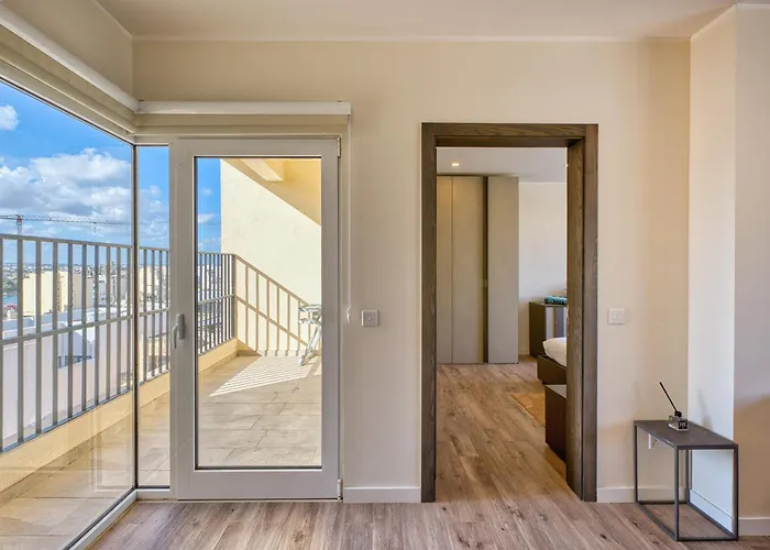 아파트 Stella Maris - 'star Of The Sea' Penthouse-sliema 슬리에마